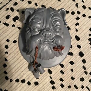Gray Dog Wall Mount Leash Holder